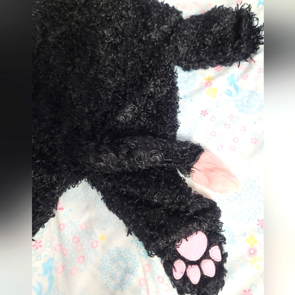 Fuzzy Kitty Baby Bodysuit size 0-3m - Picture 2 of 3
